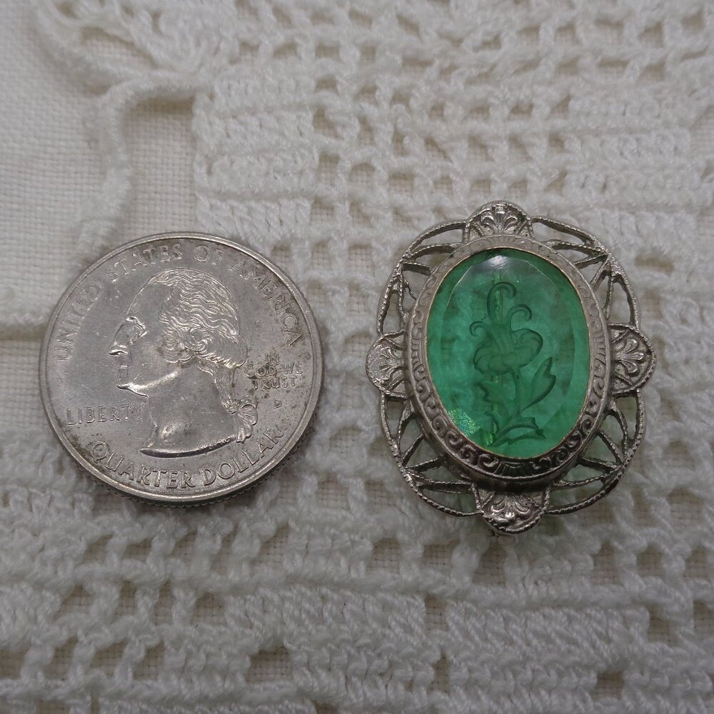 Vintage Art Deco Filigree Green Glass Intaglio Small Brooch View 2